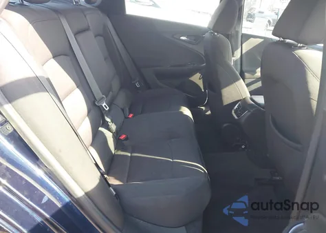 2018 Chevrolet Malibu Lt z USA, uszkodzony, nr VIN 1G1ZD5ST2JF252713